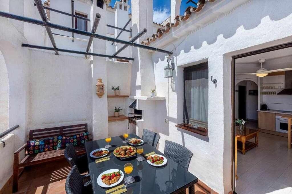 797 Hr - Pueblo Evita- Andalusian Apartment With Terrace. Бенальмадена Экстерьер фото