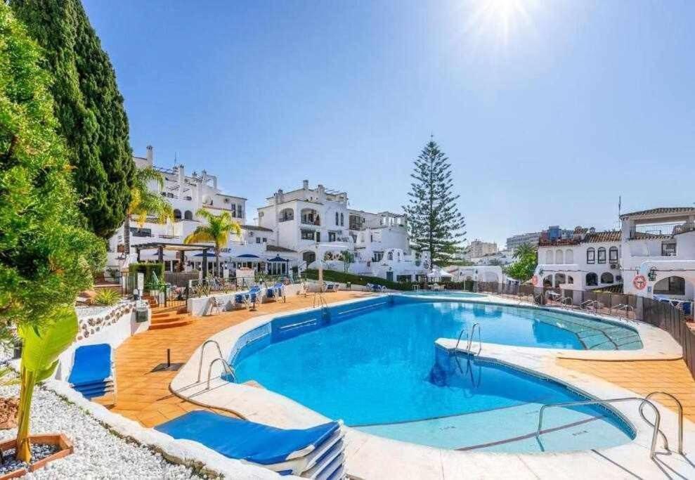 797 Hr - Pueblo Evita- Andalusian Apartment With Terrace. Бенальмадена Экстерьер фото