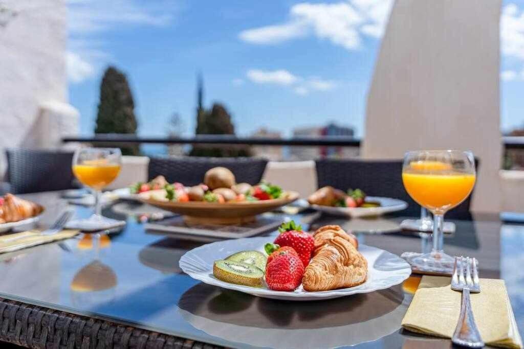 797 Hr - Pueblo Evita- Andalusian Apartment With Terrace. Бенальмадена Экстерьер фото